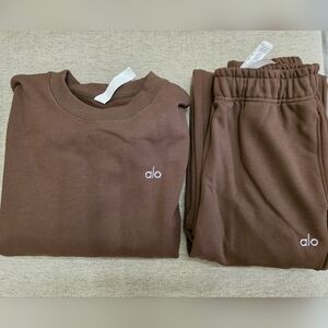 Alo Brown Espresso Accolade Set Straight Leg